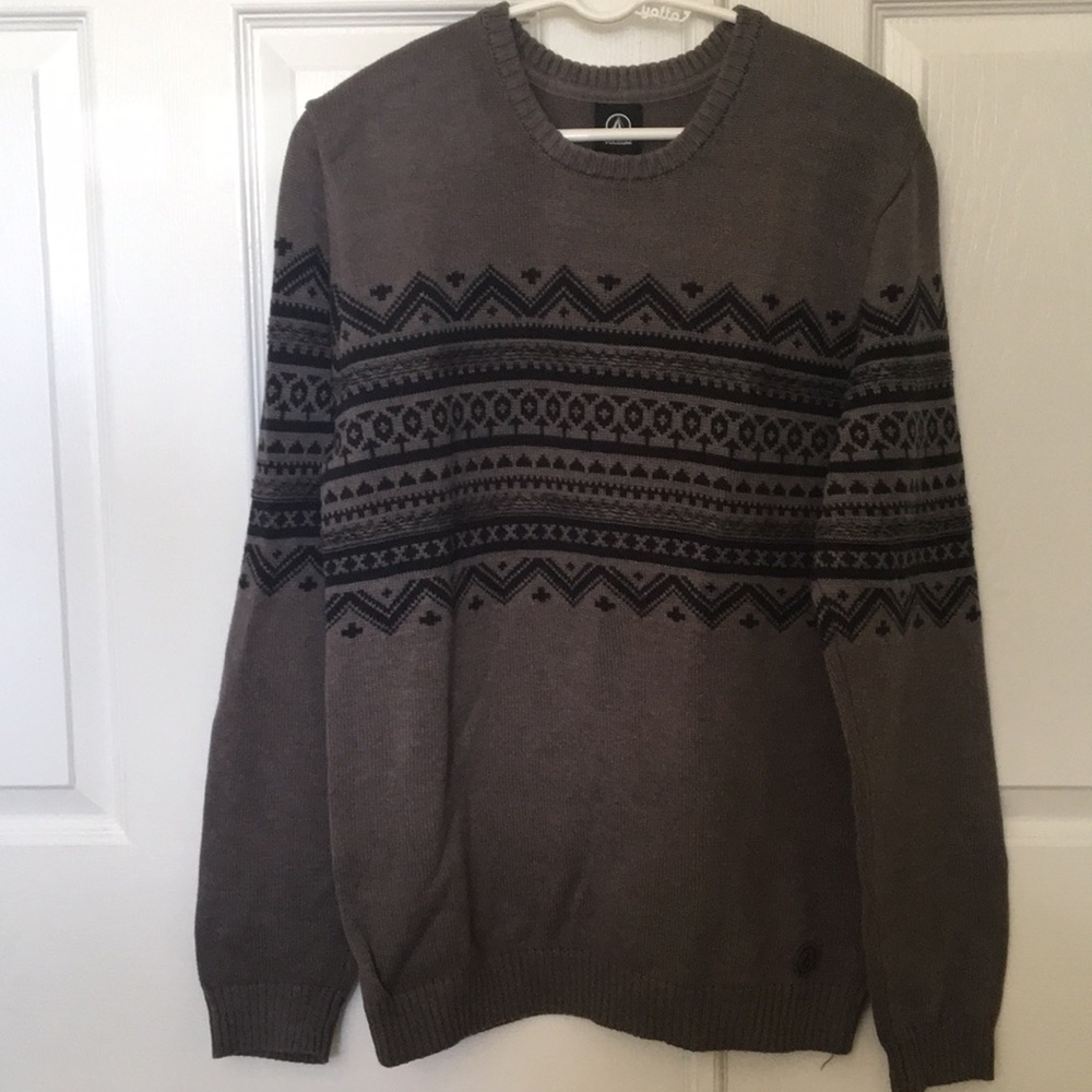 Volcom sweater